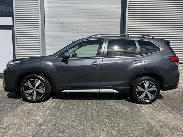 Subaru FORESTER 2.0i e-BOXER First Edition Automaat | Apple Carplay & Android Auto | Bruin Lederen Interieur | Elek. Schuif/Kantel Dak | Verwarmde Achterbank