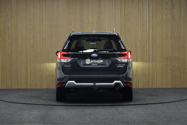 Subaru FORESTER 2.0i e-BOXER First Edition AWD | Elek. Glazen Panoramadak | Bruin Leder | Adaptive-cruise | Camera | Clima | Elek. Achterklep | Stoelverwarming V+A | Navigatie | Apple Carplay & Android Auto | Keyless | Dodehoekdetectie