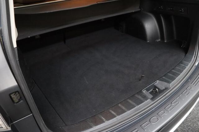 Subaru FORESTER 2.0i e-BOXER First Edition AWD | Elek. Glazen Panoramadak | Bruin Leder | Adaptive-cruise | Camera | Clima | Elek. Achterklep | Stoelverwarming V+A | Navigatie | Apple Carplay & Android Auto | Keyless | Dodehoekdetectie