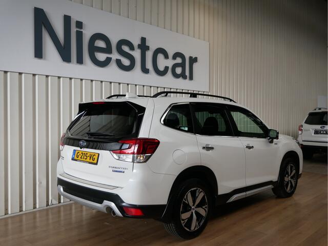 Subaru FORESTER 2.0i e-BOXER First Edition