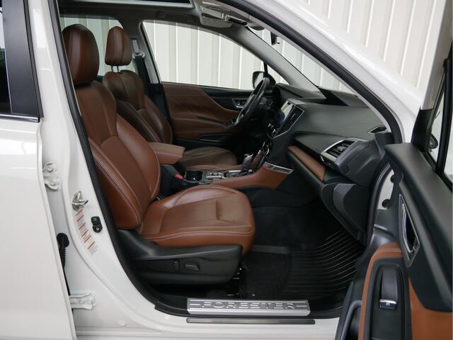 Subaru FORESTER 2.0i e-BOXER First Edition
