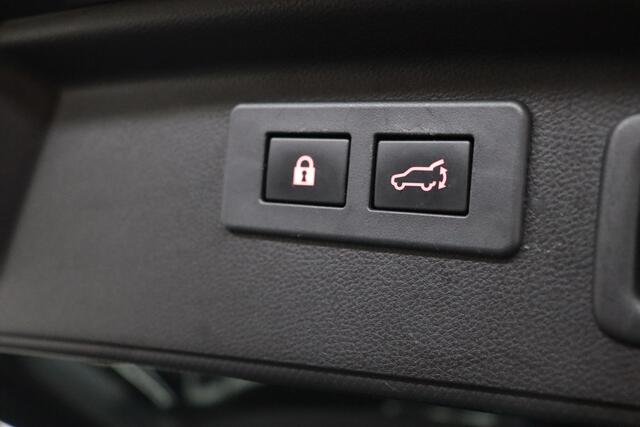 Subaru FORESTER 2.0i e-BOXER First Edition AWD | Afneembare Trekhaak | Elek. Glazen Panoramadak | Adaptive-cruise | Camera | Clima | Apple Carplay & Android Auto | Bruin Leder | Keyless | Navigatie | Dodehoekdetectie