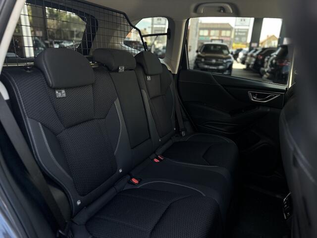 Subaru FORESTER 2.0i e-BOXER Comfort Automaat/Trekhaak/Parkeerhulp/Navi/Camera