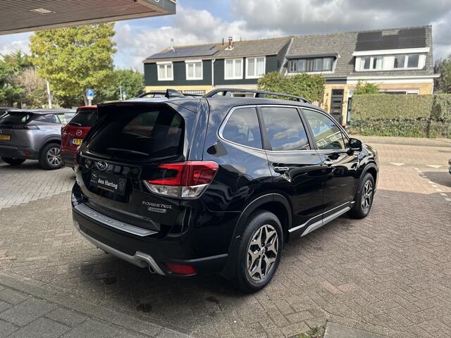 Subaru FORESTER 2.0i e-BOXER Comfort Automaat/Trekhaak/Parkeerhulp/Navi/Camera