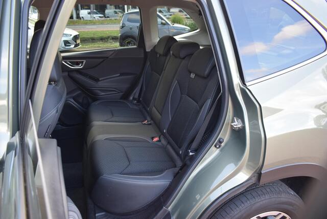 Subaru FORESTER 2.0i e-BOXER Luxury Navi Airco Camera Km 64.350!!