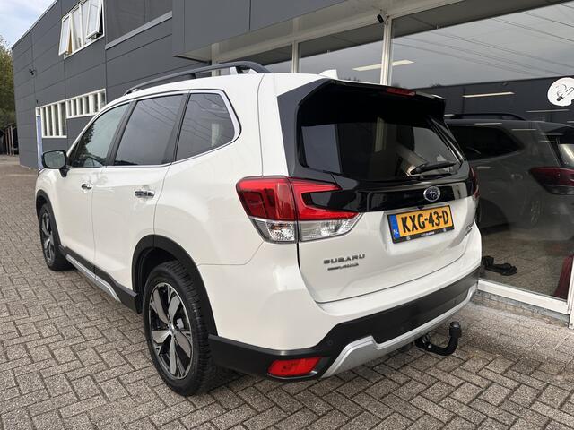 Subaru FORESTER 2.0i e-BOXER First Edition LEDER,TREKHAAK,CARPLAY – foto 4