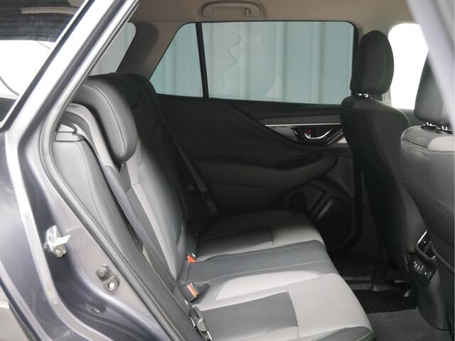 Subaru OUTBACK 2.5i Field met Navigatie / Apple Carplay en android auto