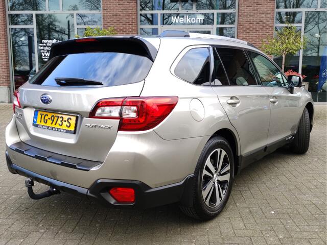 Subaru OUTBACK 2.5i Premium Afn.trekhaak - Incl LM. winterwielen - Leder - schuif/Kanteldak - NL auto