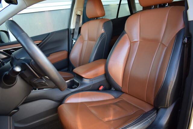 Subaru OUTBACK 2.5i Premium Dakje | Leer | Camera