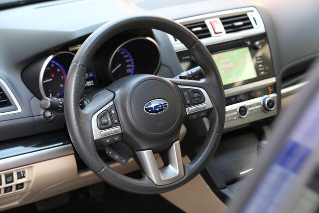 Subaru OUTBACK 2.5i AWD Premium Sport Schuifdak Leer ACC HK Navi Camera LED