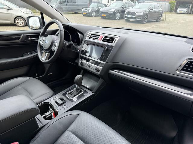 Subaru OUTBACK 2.5i Premium Leder Navi Eyesight