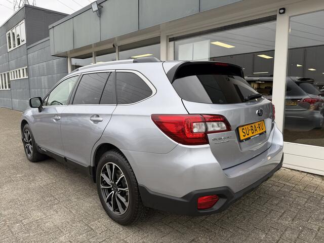 Subaru OUTBACK 2.5i Premium Leder Navi Eyesight