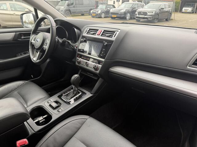 Subaru OUTBACK 2.5i Premium Leder Navi Eyesight