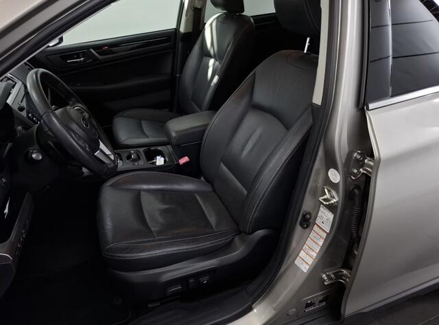 Subaru OUTBACK 2.5i Premium Schuifdak / leer / Trekhaak / Camera / Harman Kardon enz
