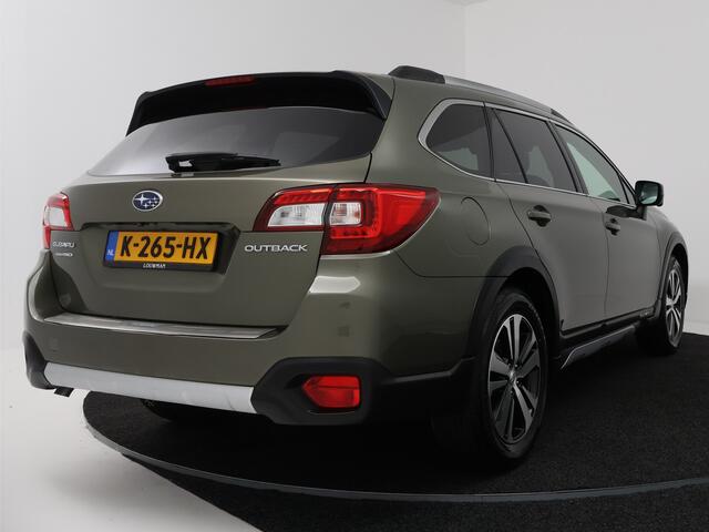 Subaru OUTBACK 2.5i Premium AWD | 1e Eigenaar | Trekhaak | Schuifdak | BOSE | Stoelgeheugen | Navigatie | Camera | Dodehoek Detectie | Elektrische Achterklep | Onderweg-naar-dealer