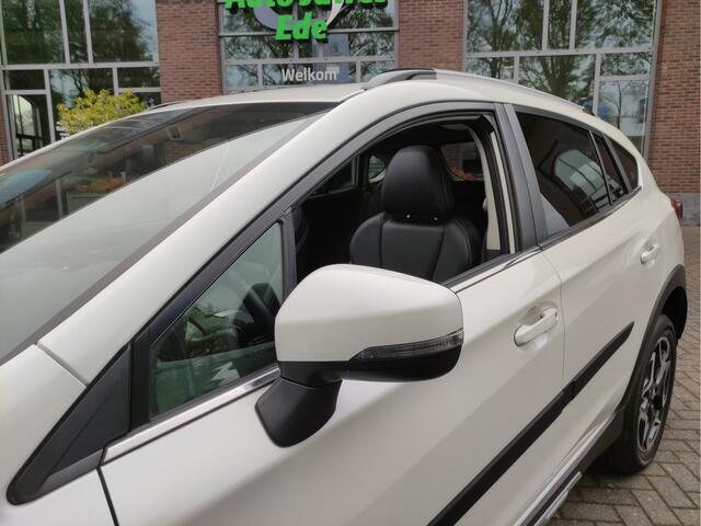 Subaru XV 2.0i e-BOXER Premium Trekhaak - Leder - Schuif-/Kanteldak - Dodehoek detectie - NL auto
