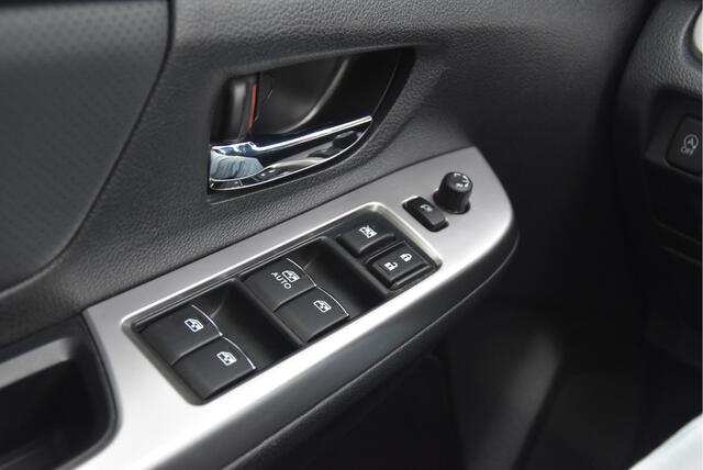 Subaru XV 2.0i Premium AWD | Trekhaak | Schuifdak | Leer |