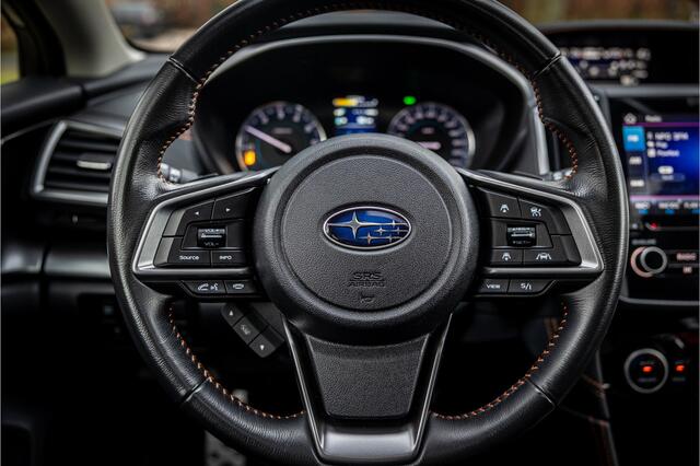 Subaru XV 2.0i e-BOXER Premium Schuifdak Leder ACC