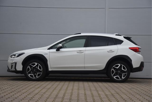 Subaru XV 2.0i e-BOXER Luxury | Trekhaak |