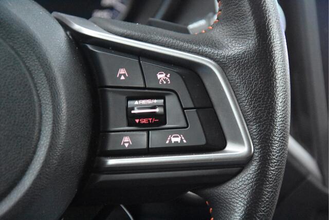 Subaru XV 2.0i e-BOXER Luxury | Trekhaak |