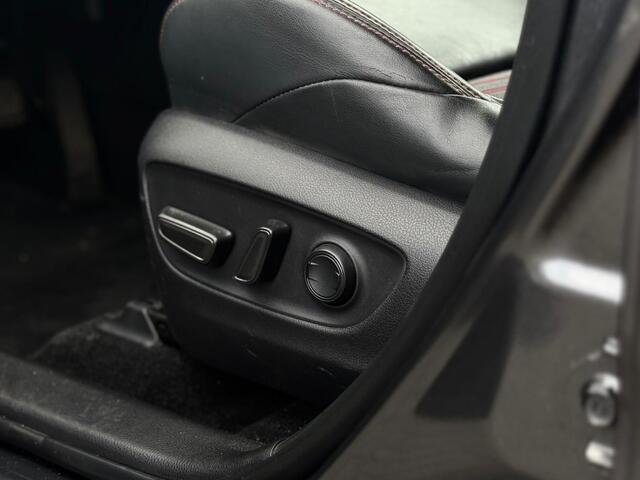 Suzuki Across 2.5 PLUG-IN STYLE TREKHAAK CARPLAY SENSOREN STOEL EN STUURVERWARMING