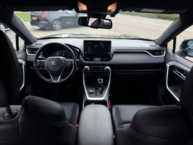 Suzuki Across 2.5 PLUG-IN STYLE TREKHAAK CARPLAY SENSOREN STOEL EN STUURVERWARMING