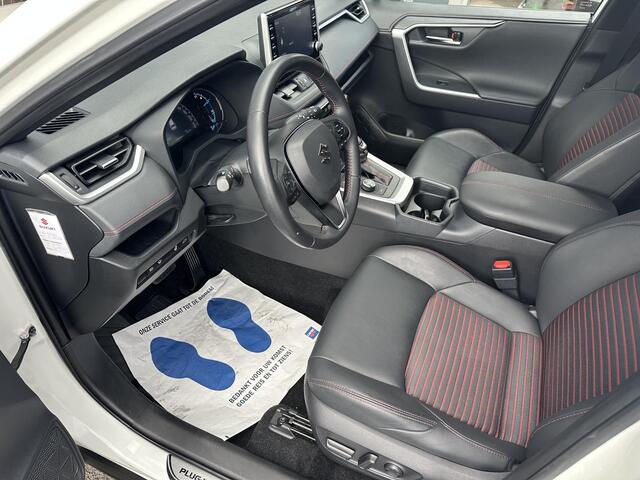 Suzuki Across 2.5 Plug-in Hybrid Style Trekhaak afneembaar | 19 inch lichtmetalen velgen | All season banden | Dodehoekdetectie | Stoelverwarming voor+achter