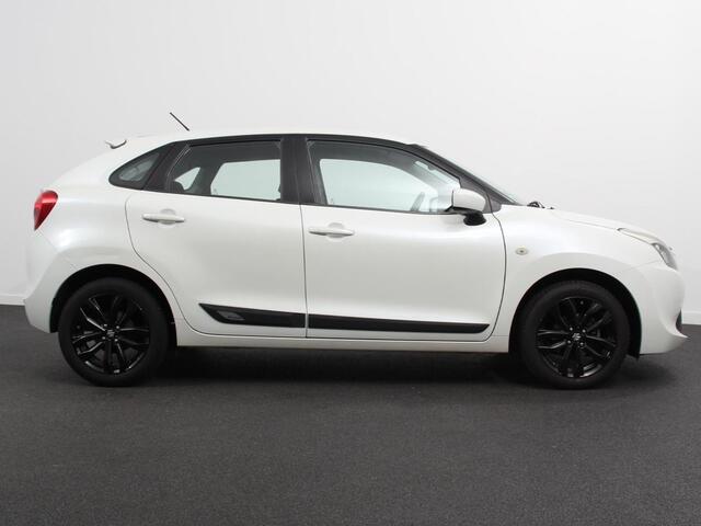 Suzuki BALENO 1.2 Exclusive Airco Lichtmetalen Velgen Stoelverwarming Bluetooth 5 Deurs