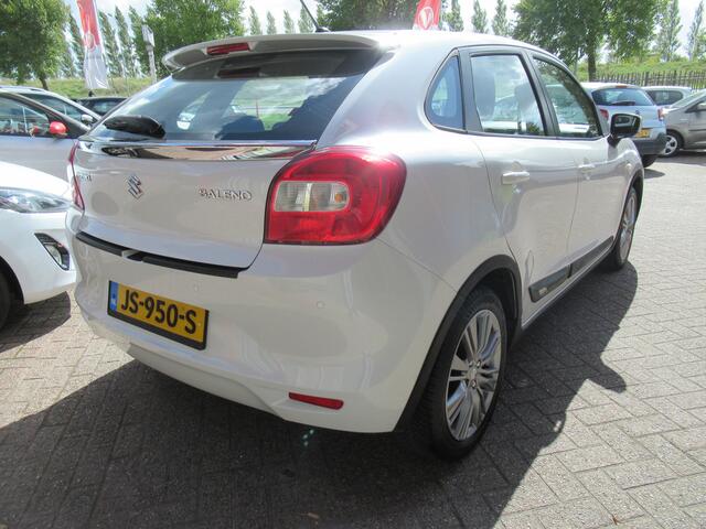 Suzuki BALENO Automaat 1.2 Exclusive | Airco | Cruise control | Parkeersensoren | Incl. Garantie | Stoelverwarming | Lichtmetalen velgen |