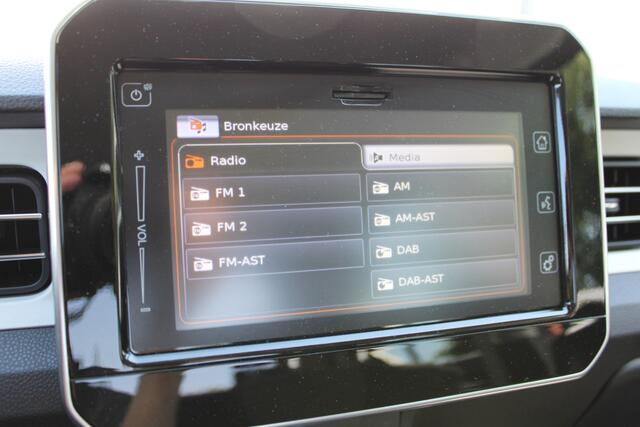 Suzuki IGNIS 1.2 Smart Hybrid Allgrip Style, All-Seasons, Keyless, Cruise control en Achteruitrijcamera!