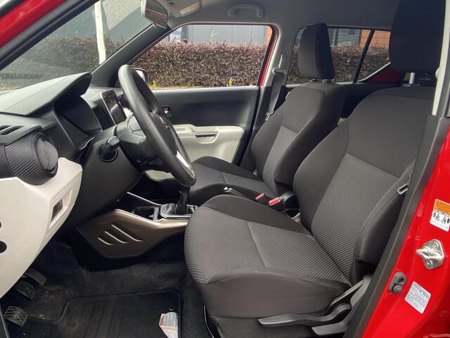 Suzuki IGNIS 1.2 Select met o.a. navigatie, stoelverwarming, camera, donker glas, etc.