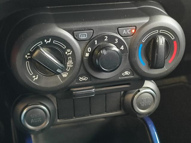 Suzuki IGNIS 1.2 Smart Hybrid Comfort + Trekhaak uit 2021 Rijklaar + 12 maanden Bovag-garantie Henk Jongen Auto's in Helmond, al 50 jaar service zoals 't hoort!