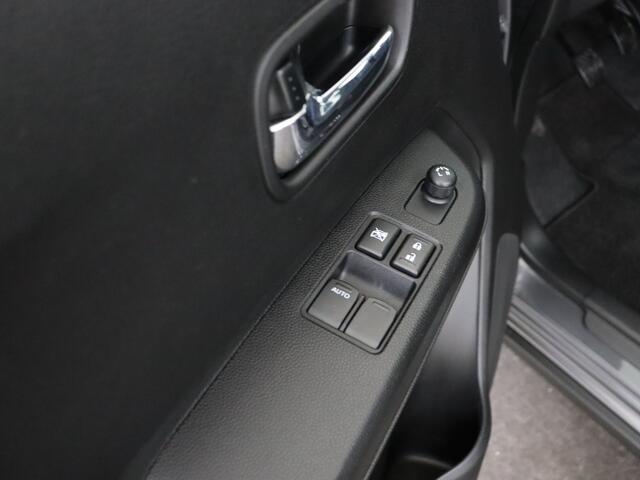 Suzuki IGNIS 1.2 Smart Hybrid Style | Stoelverwarming | Achteruitrijcamera | Dealeronderhouden |