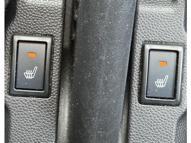 Suzuki IGNIS 1.2 Stijl Smart Hybrid / Achteruitrijcamera / Navigatie / Cruise Control / Stoelverwarming voor / Trekhaak /