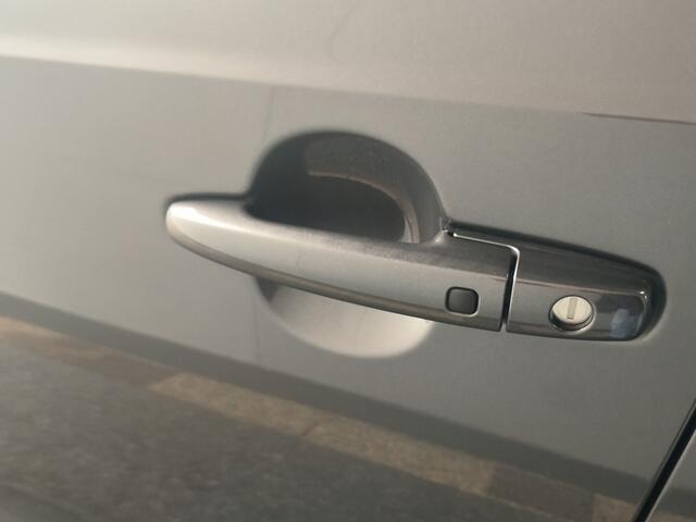 Suzuki IGNIS 1.2 Smart Hybrid Style Automaat uit 2020 Rijklaar + 12 maanden Bovag-garantie Henk Jongen Auto's in Helmond, al 50 jaar service zoals 't hoort!