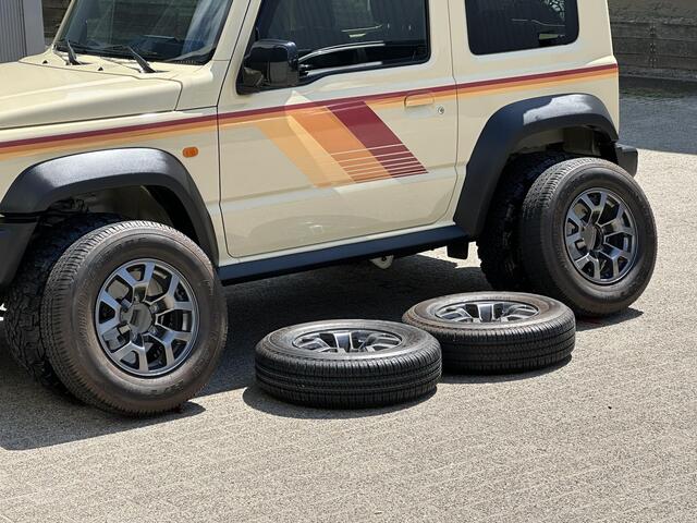 Suzuki JIMNY 1.5 Stijl | Roofrack/2 sets wielen/Navi/Cruise/Climate
