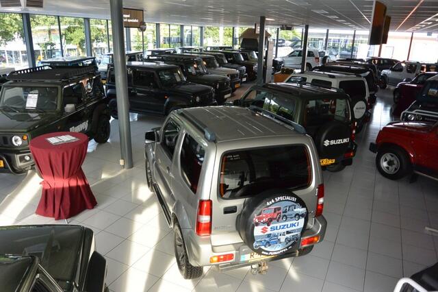Suzuki JIMNY 1.5 Stijl AllGrip (4x4) 4-persoons 1e eigenaar!