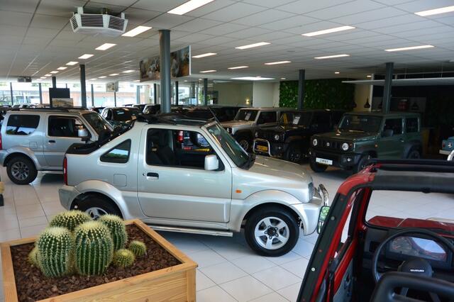 Suzuki JIMNY 1.3 Metal Top 4x4 AUTOMAAT Two-tone/Trekhaak