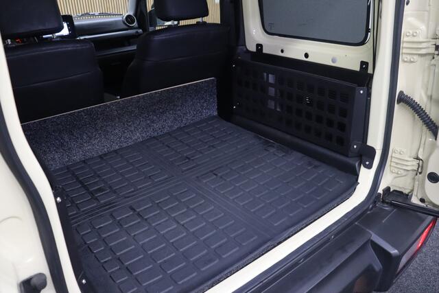 Suzuki JIMNY 1.5 Stijl | Veel Extra's | Cruise-control | Stoelverwarming | Clima | Lage-Gearing | Navigatie | Lederen Bekleding | Apple Carplay & Android Auto | LM Velgen 15'' – foto 10