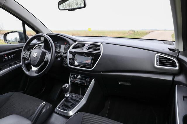 Suzuki S-Cross 1.4 Boosterjet 140 PK Exclusive ? LED ? Carplay ? Camera