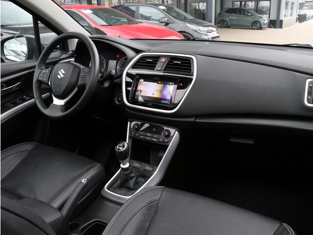 Suzuki S-Cross 1.4 Boosterjet High Executive I Trekhaak I Panoramadak