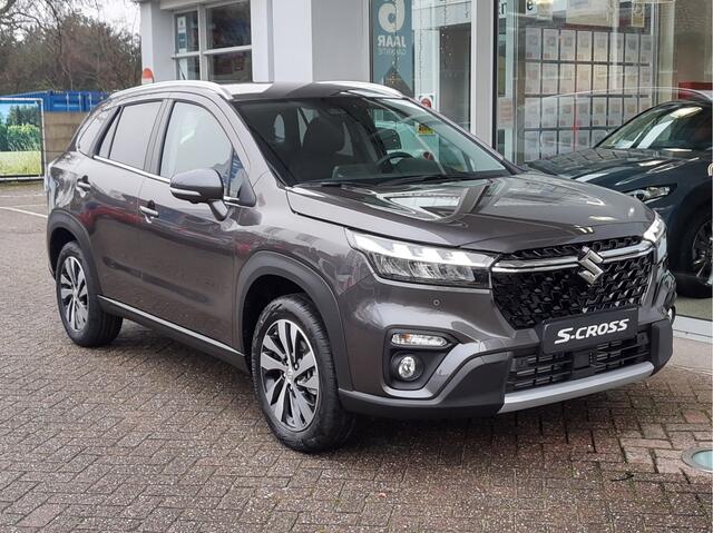 Suzuki S-Cross 1.5 FULL HYBRID STYLE Direct Beschikbaar | Met 6 JAAR GARANTIE! | Inclusief ¤ 2.250,- Voorraad Voordeel