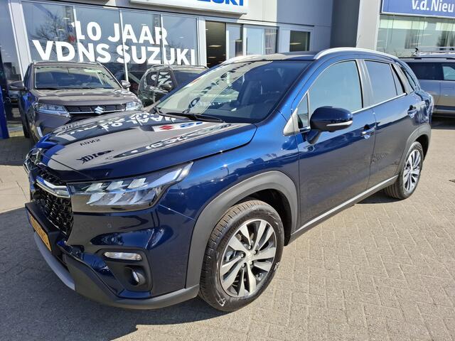 Suzuki S-Cross 1.5 Hybrid Style Demo, meest luxe uitvoering per direct leverbaar info: Jeroen van Erp 0492-588980
