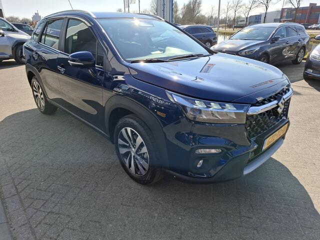 Suzuki S-Cross 1.5 Hybrid Style Demo, meest luxe uitvoering per direct leverbaar info: Jeroen van Erp 0492-588980