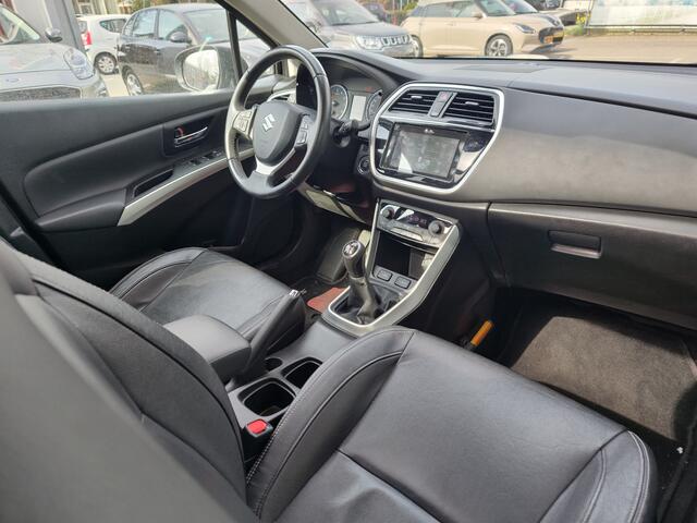 Suzuki S-Cross 1.0 TURBO HIGH EXECUTIVE Open dak | Leder | Stoelverwarming | Camera