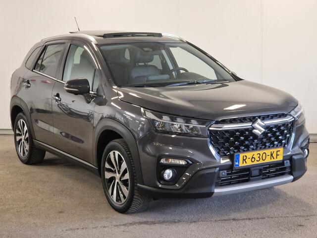 Suzuki S-Cross 1.4 Boosterjet Style Smart Hybrid 360 graden camera, parkeersensoren voor en achter & panoramische schuif/kantel dak!