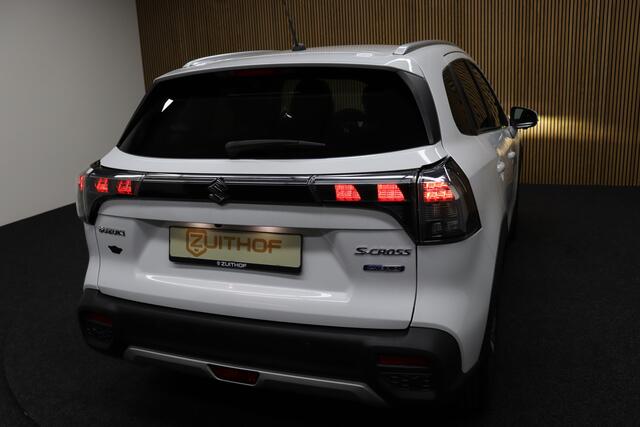 Suzuki S-Cross 1.4 Boosterjet Style Smart Hybrid | Adaptive-cruise | 1.500 KG Trekkracht | Panoramadak | Apple Carplay & Android Auto | 360 Graden Camera | Navigatie | Keyless