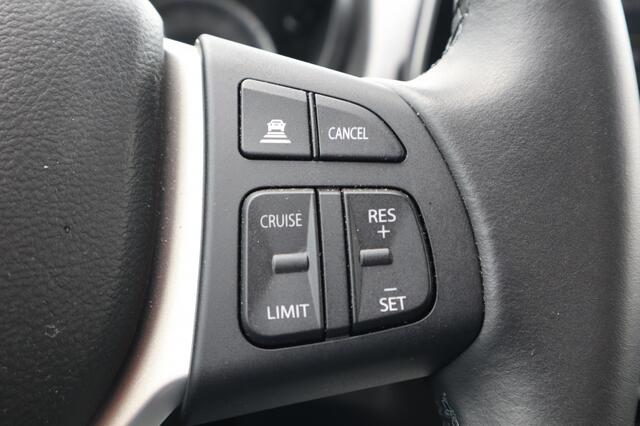 Suzuki S-Cross 1.4 BoosterJet Style Hybrid