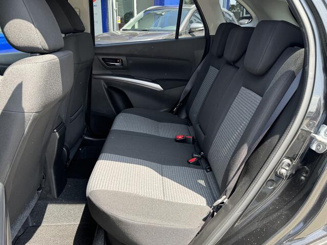 Suzuki S-Cross 1.4 Boosterjet Select Smart Hybrid Direct uit voorraad leverbaar. Nu met 2.500 extra klantvoordeel info: M.Safari 0492588976