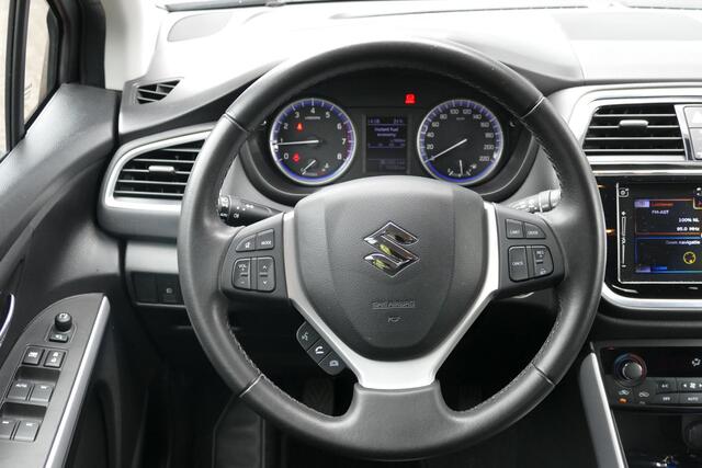 Suzuki S-Cross 1.0 Boosterjet Exclusive | TREKHAAK | RIJKLAARPRIJS |